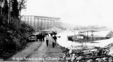 Planes on the Jack of Clubs Lake, wpH1036