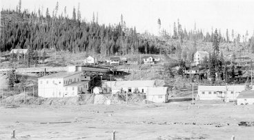 Island Mountain Plant and buildings of Wells Townsite, wpH303